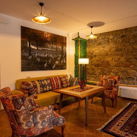 Mood Hotel Kazbegi מראה חיצוני תמונה