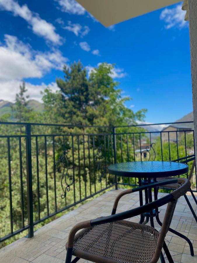 Mood Hotel Kazbegi מראה חיצוני תמונה