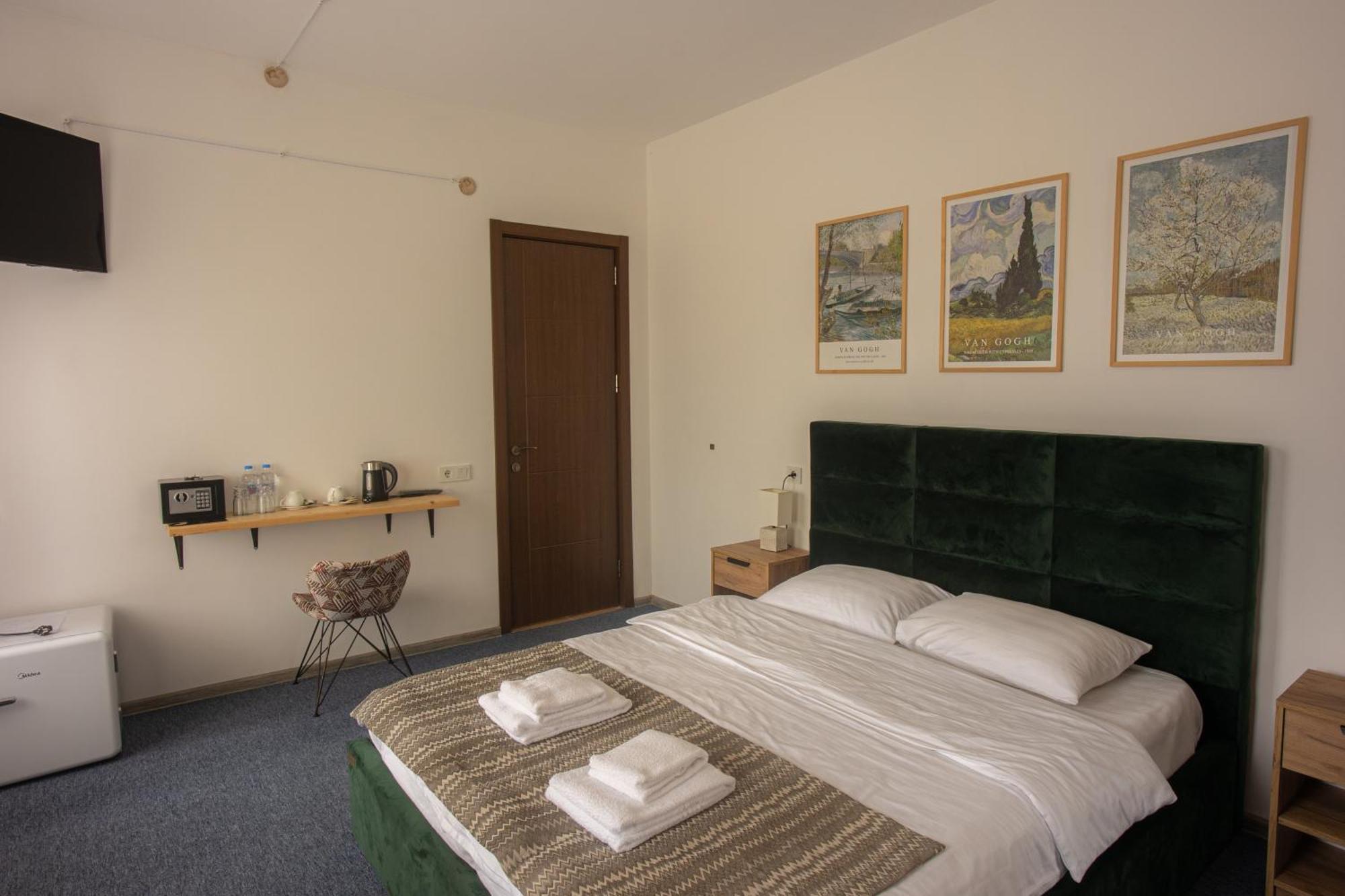 Mood Hotel Kazbegi מראה חיצוני תמונה